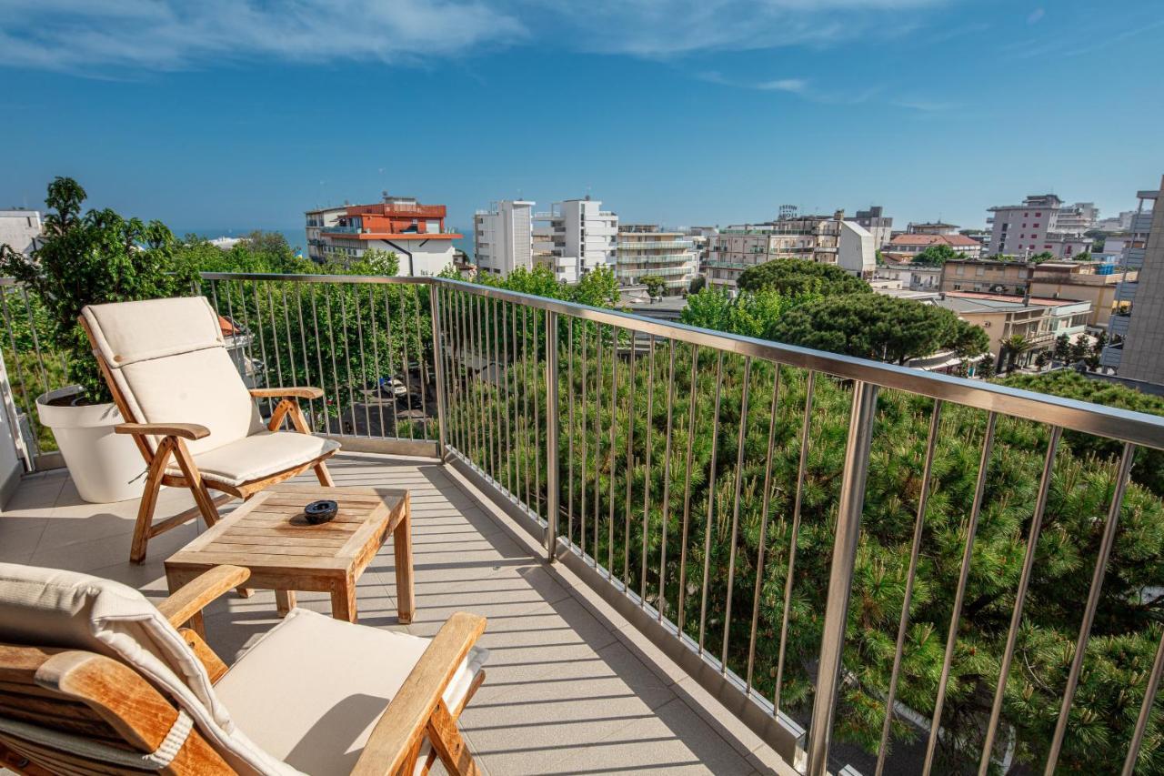 Monaco Suites Hotel ลินญาโน ซับเบียโดโร ภายนอก รูปภาพ